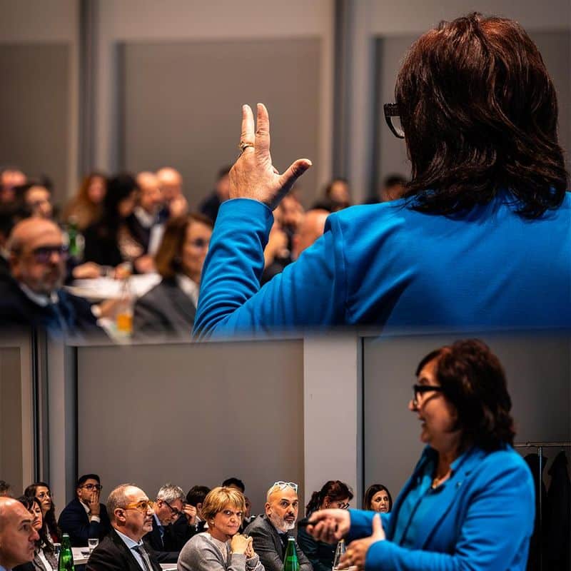 Intervento dalla platea